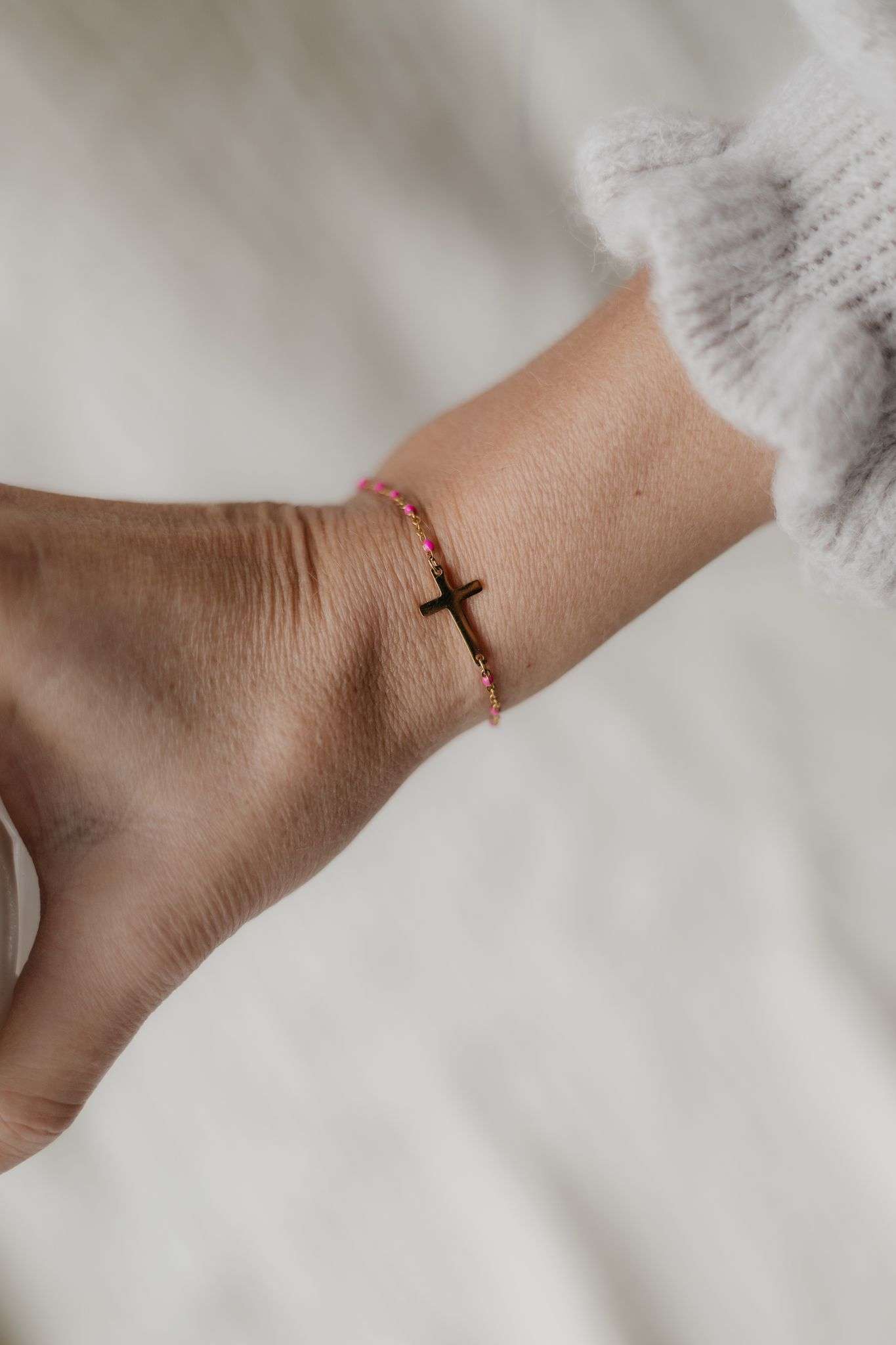 Gouden armband - Your Grace is Enough - Kruis - UITVERKOCHT - Afbeelding 2